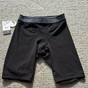 Men’s Vuori Black Performance Limitless  Compression Bike Shorts - Medium